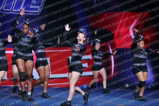 Tri-Town Competitive Cheer Lady Lightning