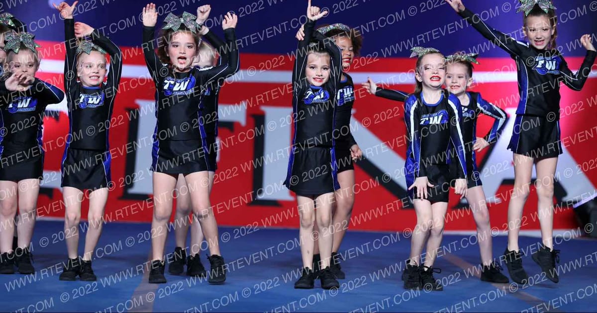 Tidal Wave Athletics Dew Drops · THE FINALE AT THE KALAHARI
