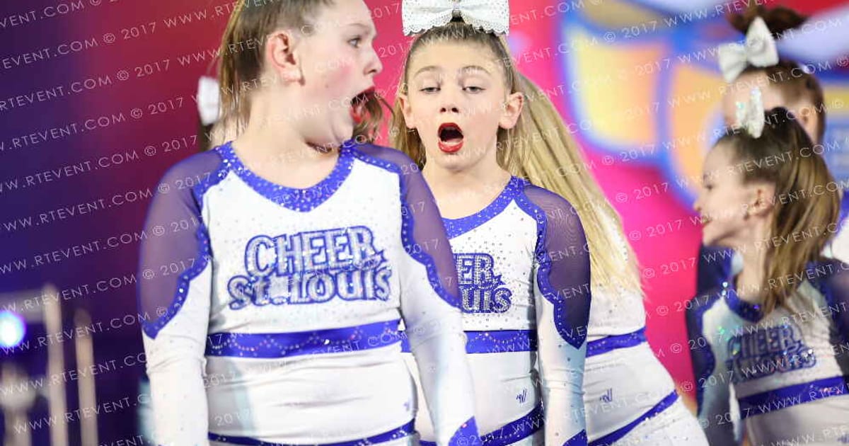 Cheer St Louis Honor · The American Gateway
