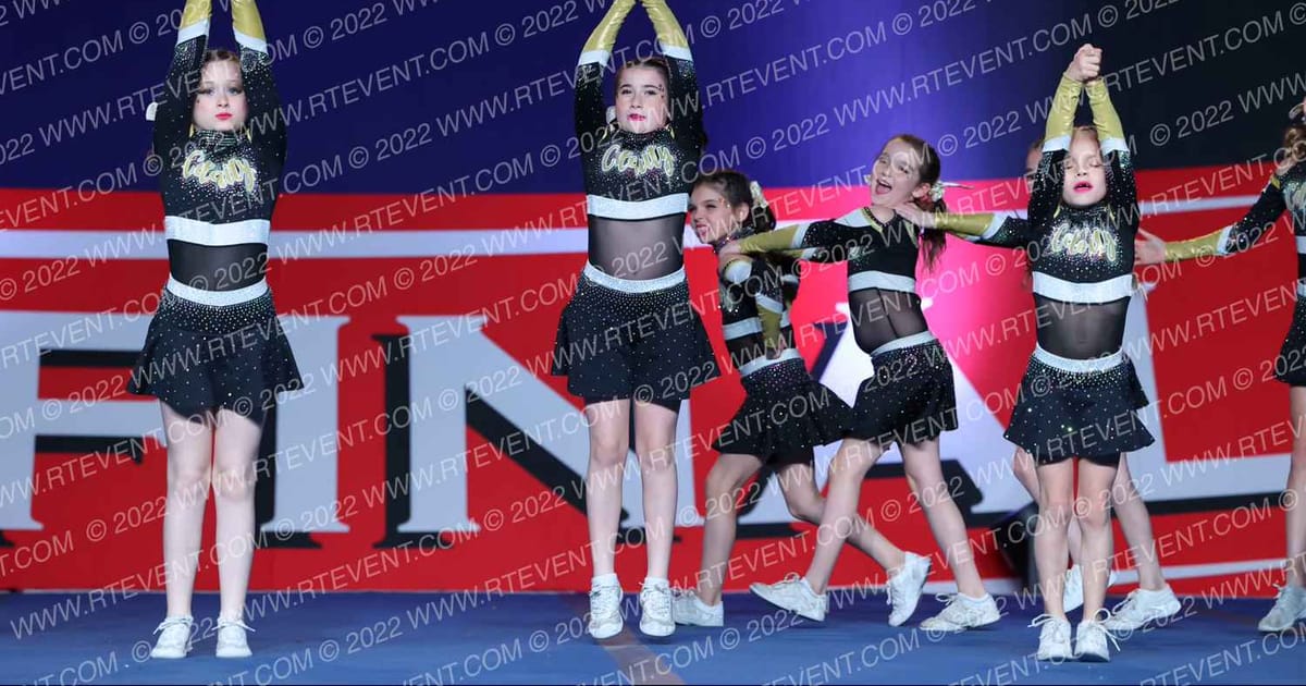 Celebrity Cheer Fashionistas · THE FINALE AT THE KALAHARI