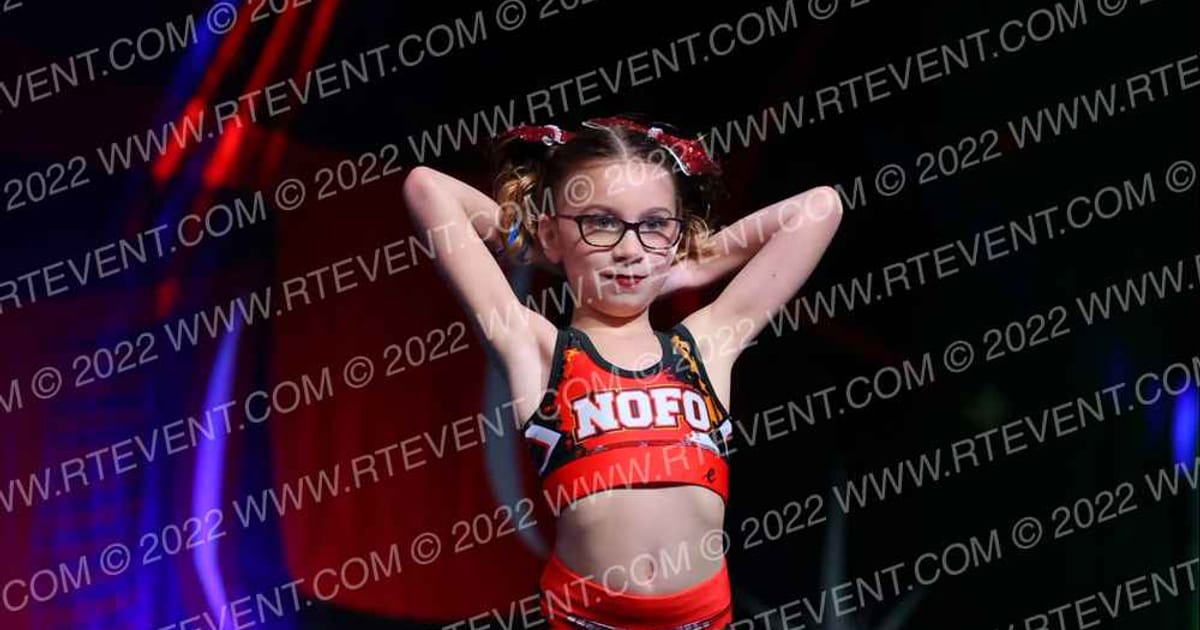 North Fork Cheer Shimmer · THE FINALE AT THE KALAHARI