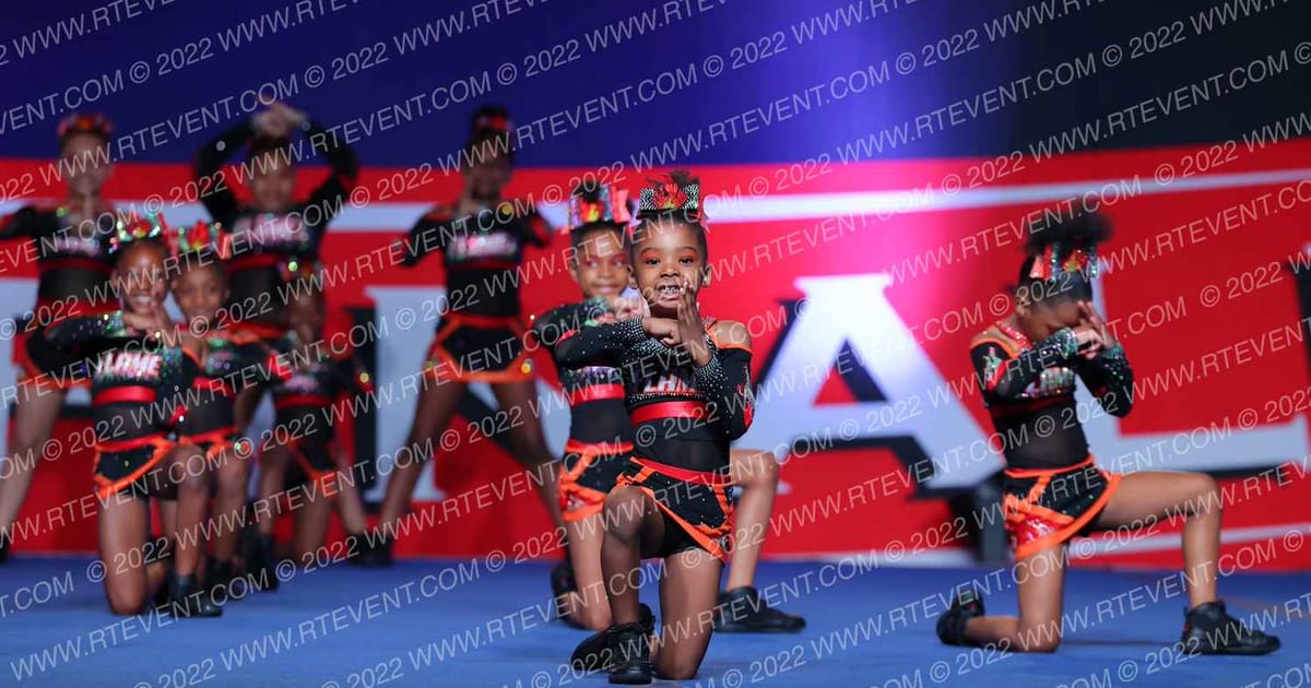 Flamez Elite Fireballs · THE FINALE AT THE KALAHARI
