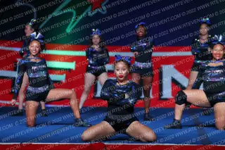 Tri-Town Competitive Cheer Lady Lightning