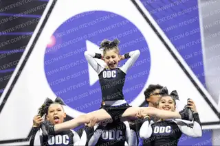 ONE DREAM LITTLE FASHIONISTAS