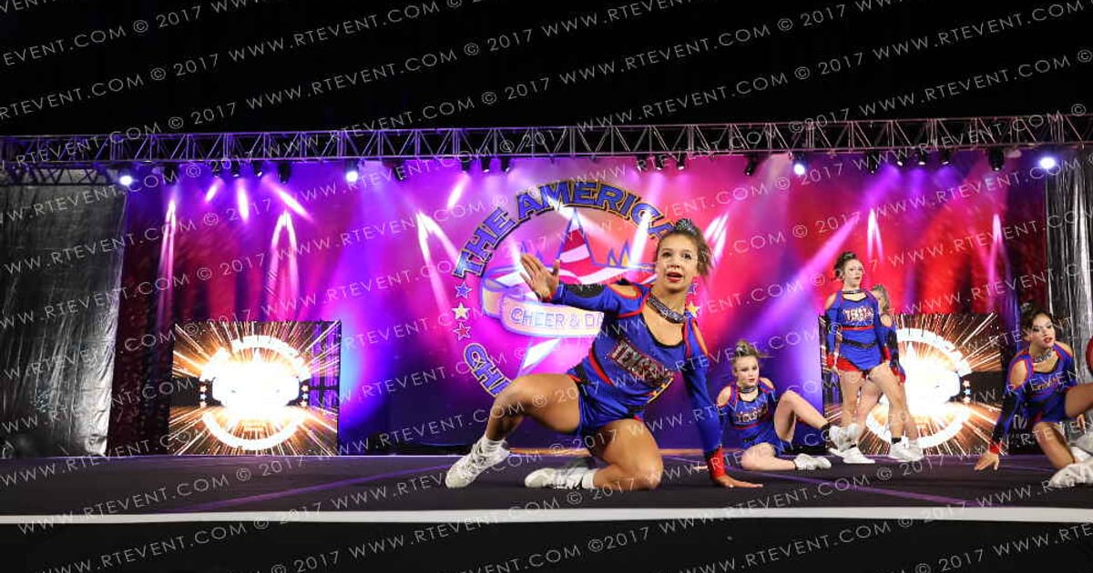TexStar Athletics Smokin Aces · American Showdown