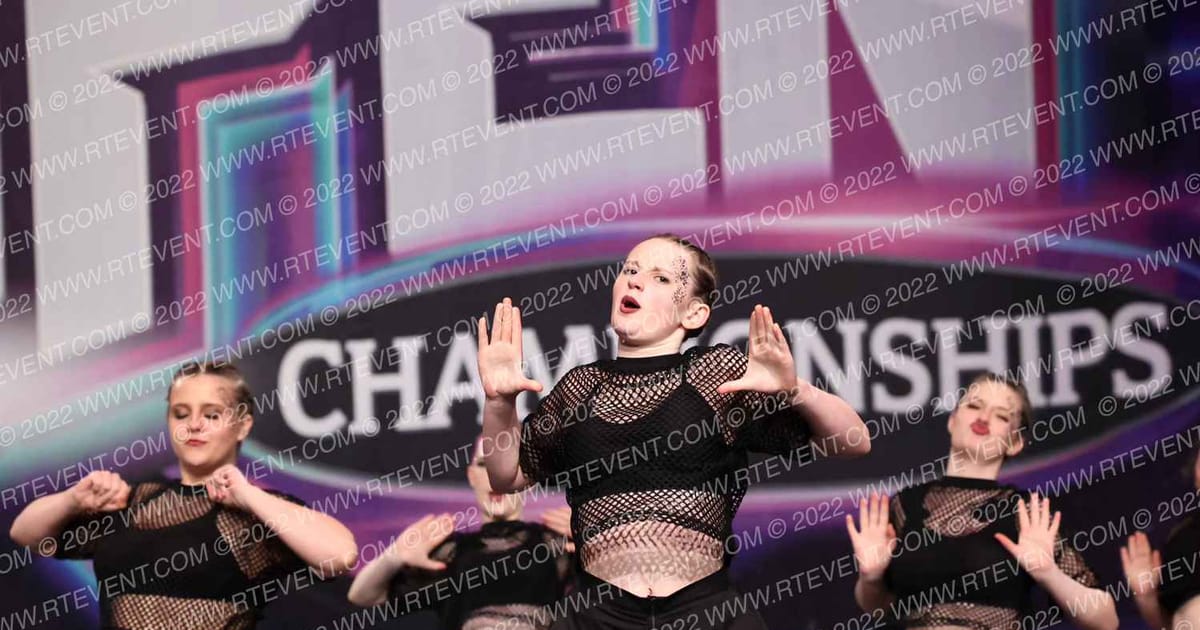 TNT Cheer - Medford HighWire · Open Hollywood