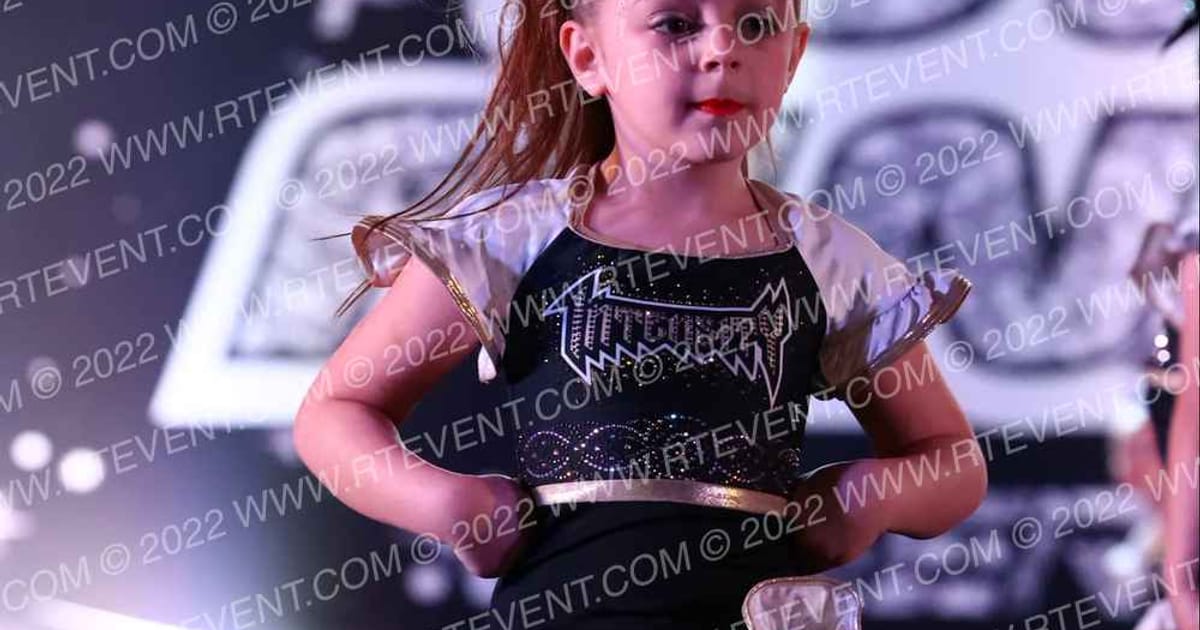 Cheer Intensity Elephants · The US Finals Worcester
