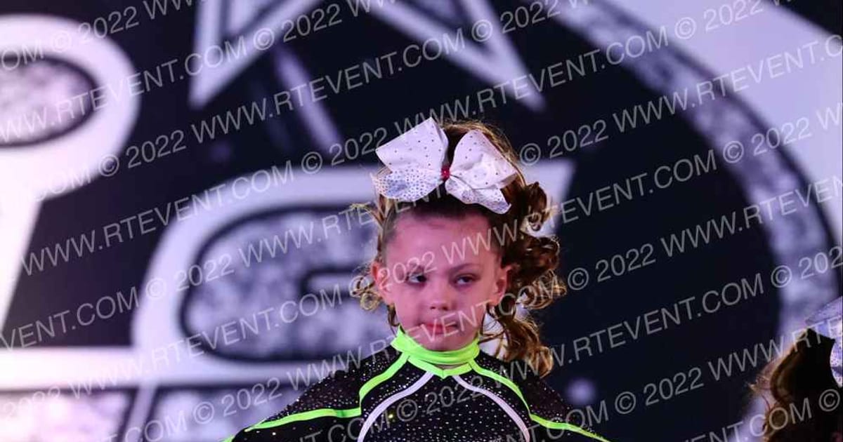Showtime Athletics Glow GIrls · The US Finals Worcester