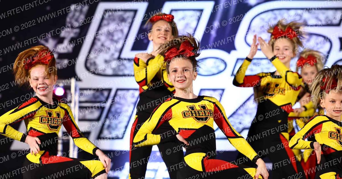 Terre Haute Cheer University RED HOT DRAGONS · US Finals Louisville