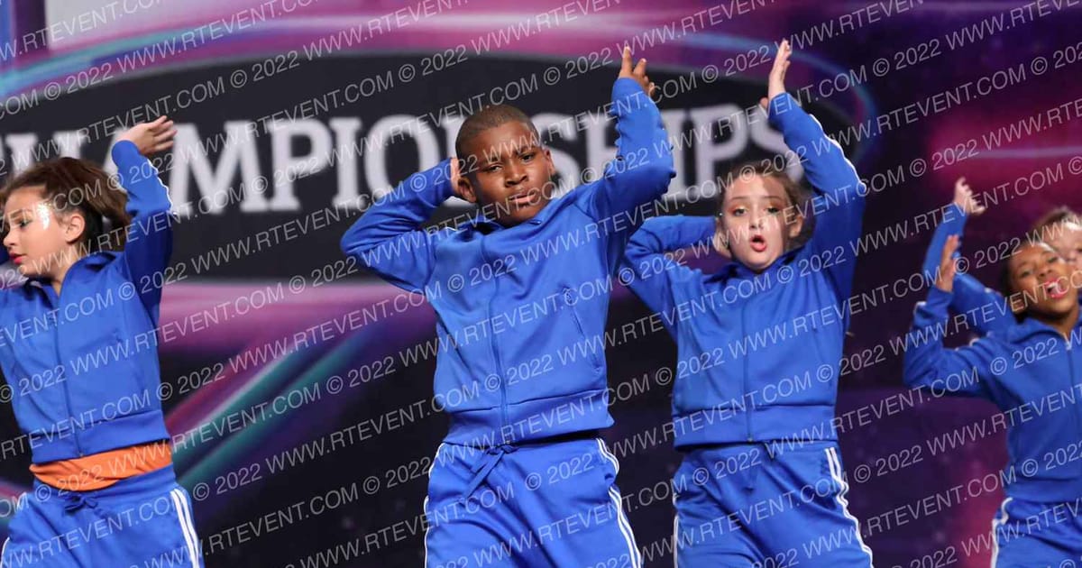 TNT & PDC Cheer & Dance Psych Dance Crew · Open Hollywood