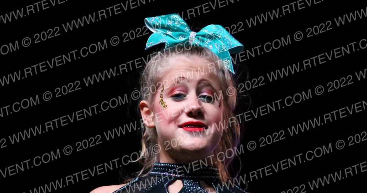 Cheer Extreme Salem Diamonds · The One Finals Orlando WE One