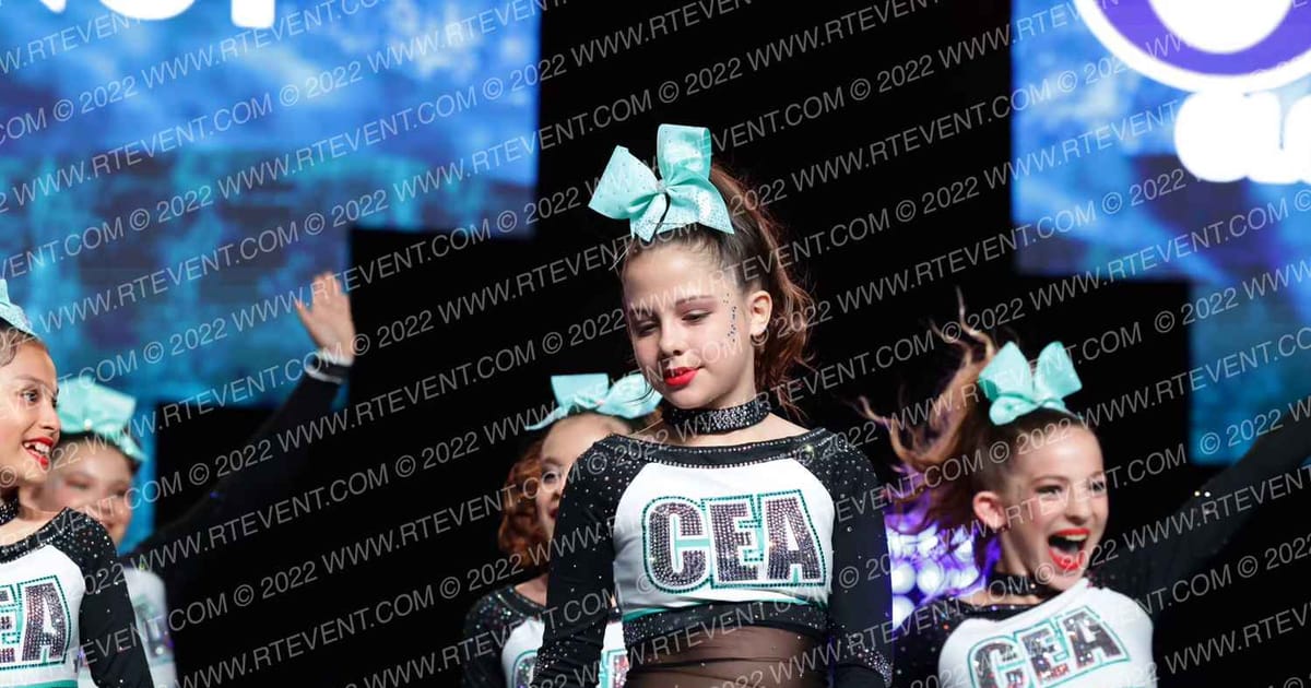 Cheer Extreme Chicago Fancy · The One Finals Orlando Hall WE Two