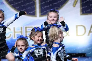 Cheer for Life Gym Twinkles