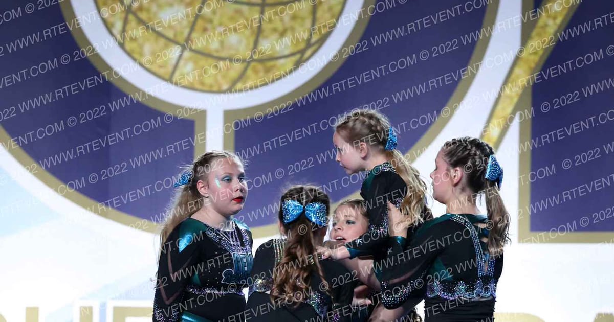 Gem Revolution Crystal Bling · The One Finals Sandusky