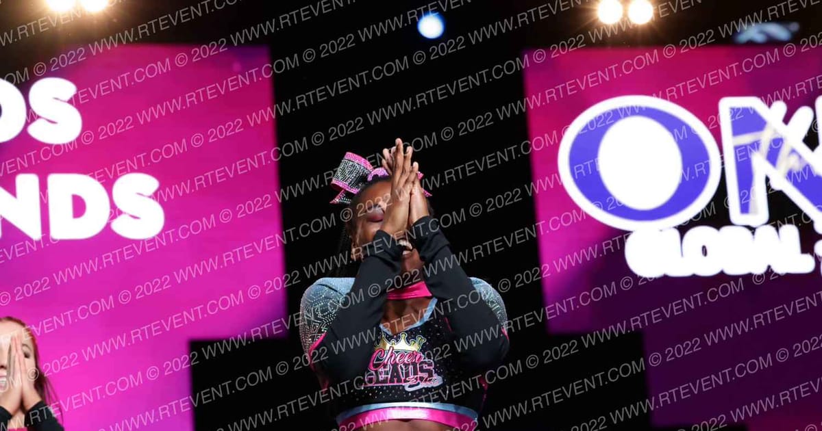 Cheer Leads Elite Diamonds · The One Finals Orlando Hall WE Two