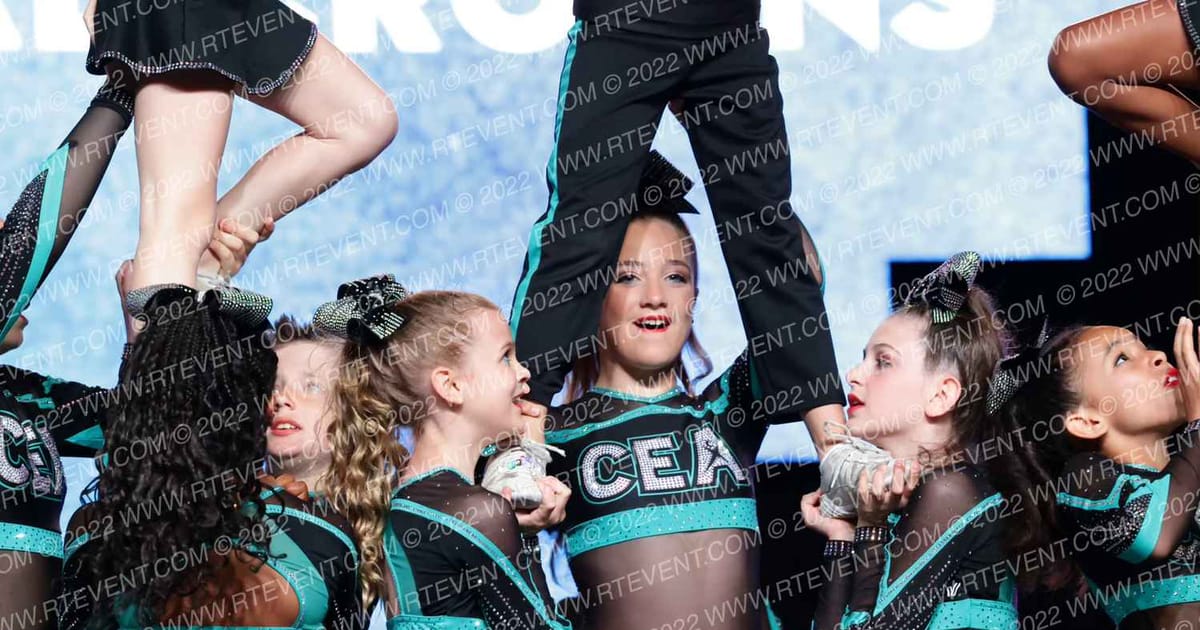 Cheer Extreme Richmond Royal Crowns · The One Finals Orlando Hall WE Two