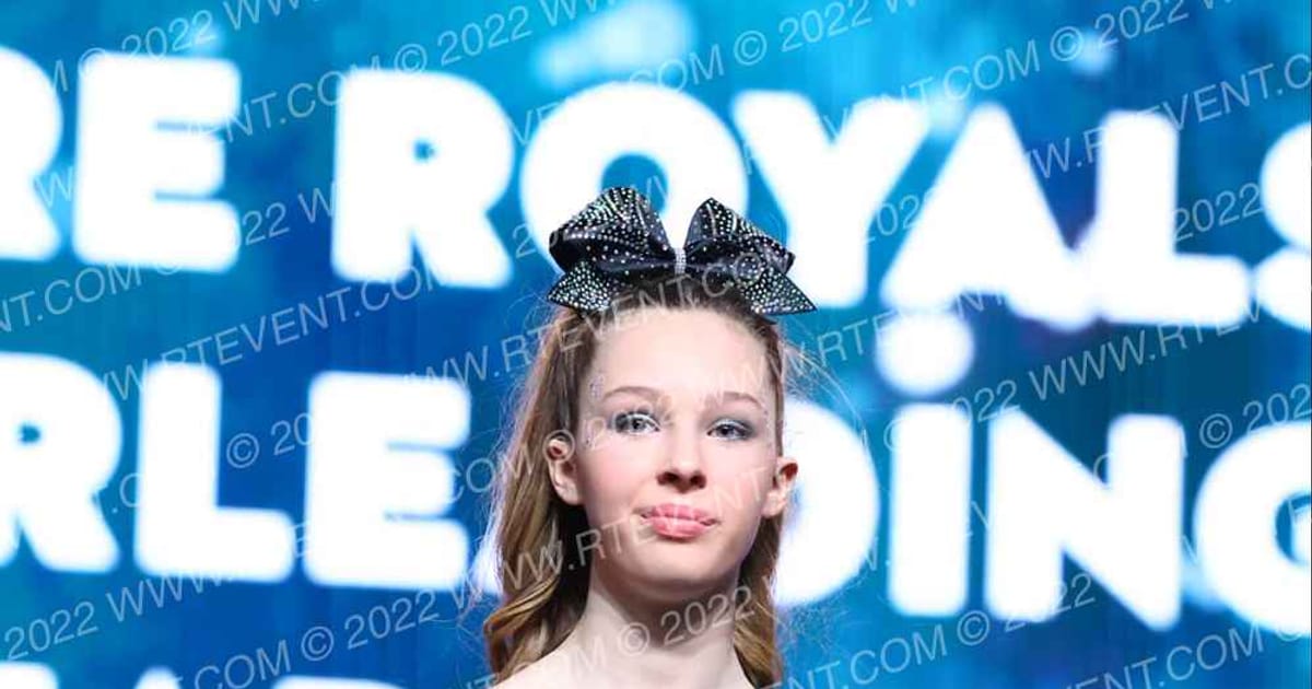 Empire Royals Cheerleading Jade · The One Finals Orlando WE One