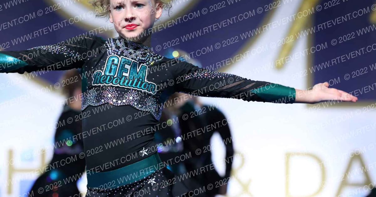 Gem Revolution Crystal Bling · The One Finals Sandusky