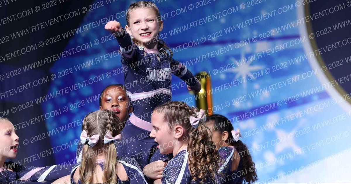 Turners All Star Cheerleading Magenta · The One Finals Sandusky