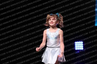 Leader Cheer Oviedo Shark Bite