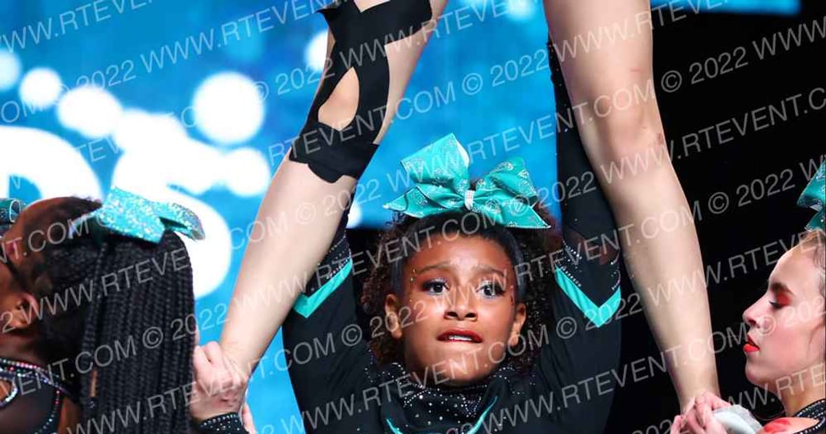 Cheer Extreme Salem Diamonds · The One Finals Orlando WE One