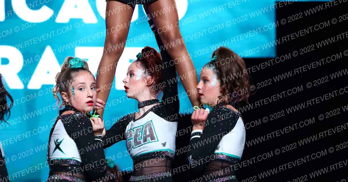 Cheer Extreme Chicago Craze · The One Finals Orlando WE One