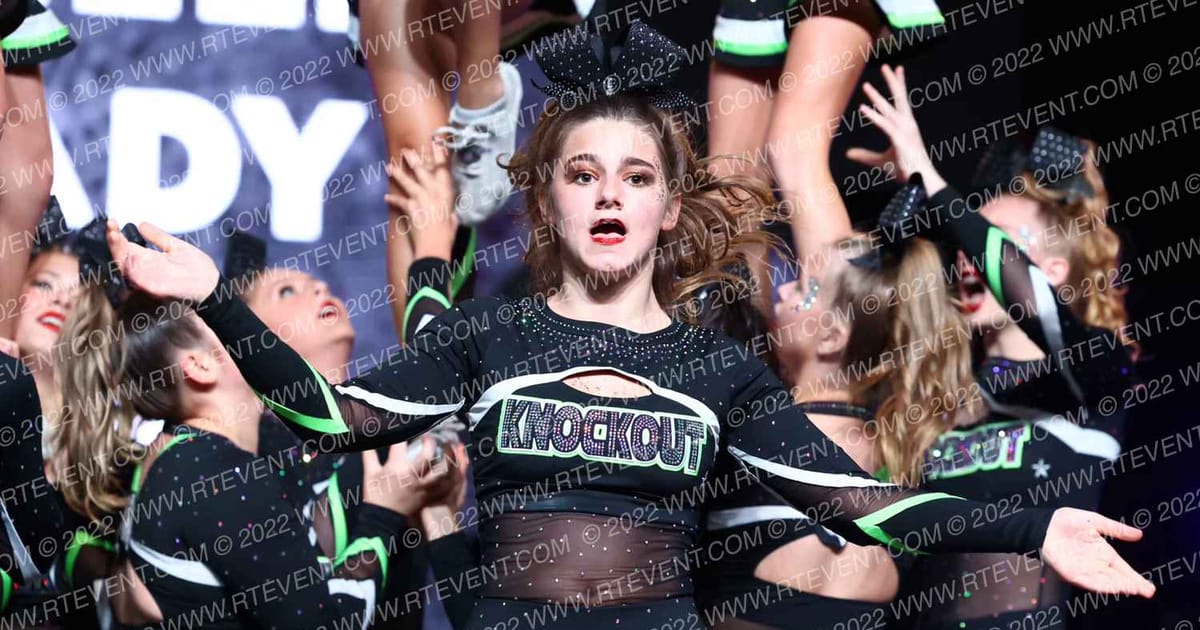 KO Cheer Lady Jabs · The One Finals Orlando WE One