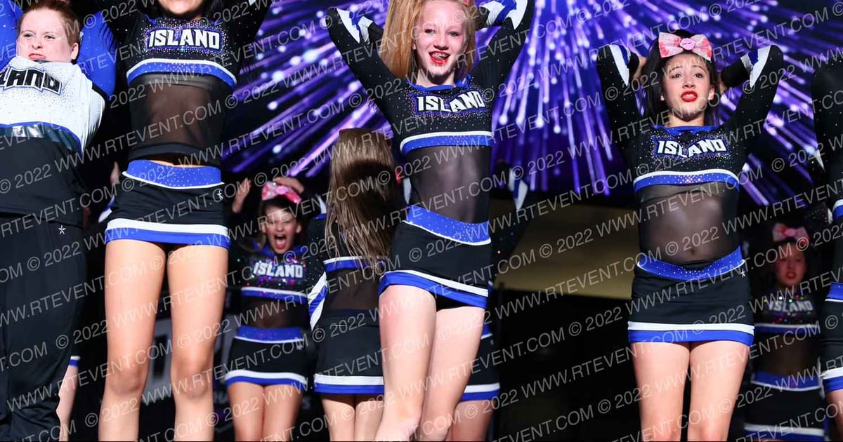 Island All-Stars Drop Dead Divas · All Star Worlds Hall B Thursday Photo