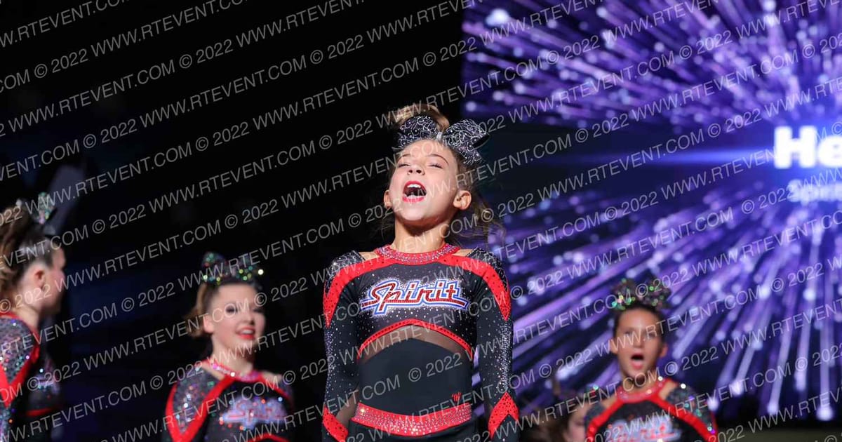 Spirit Xtreme Heart · All Star Worlds Hall B Thursday Photo