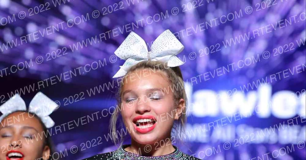 FAME All Stars BEACH Flawless · All Star Worlds Hall B Thursday Photo