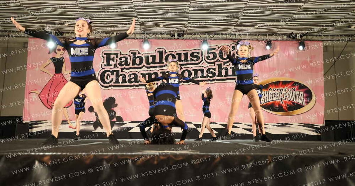 Midwest Cheer Elite-Columbus Glam Girls · Cleveland Showdown DIDII