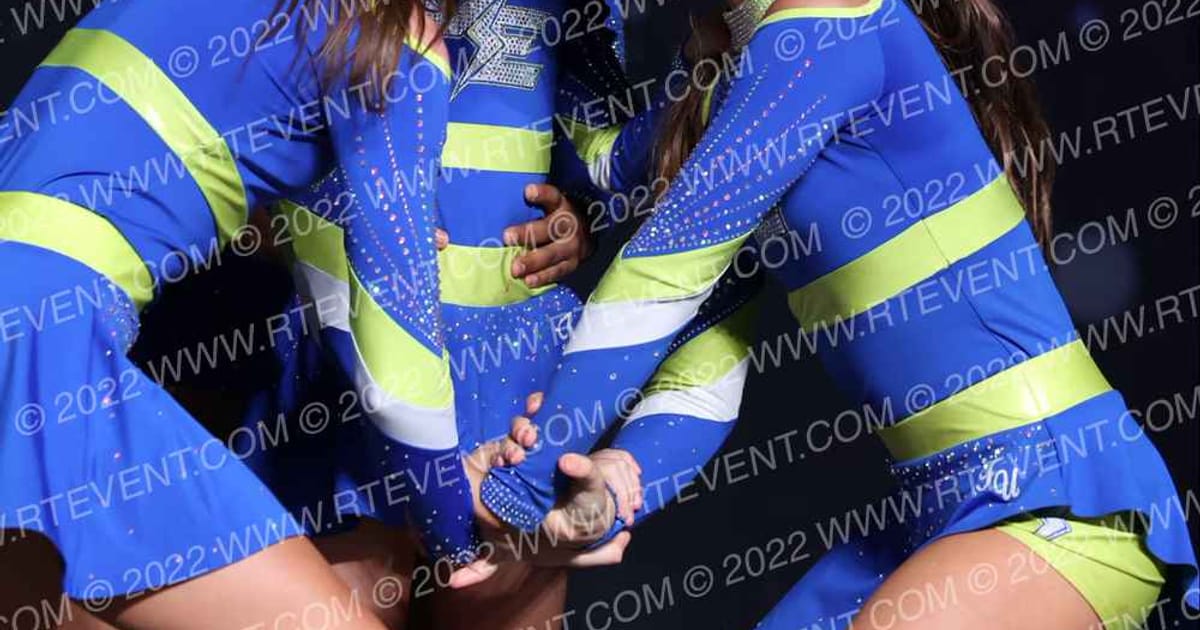 Midsouth Extreme Blue Diamonds · All Star Worlds Hall C Thursday Photo