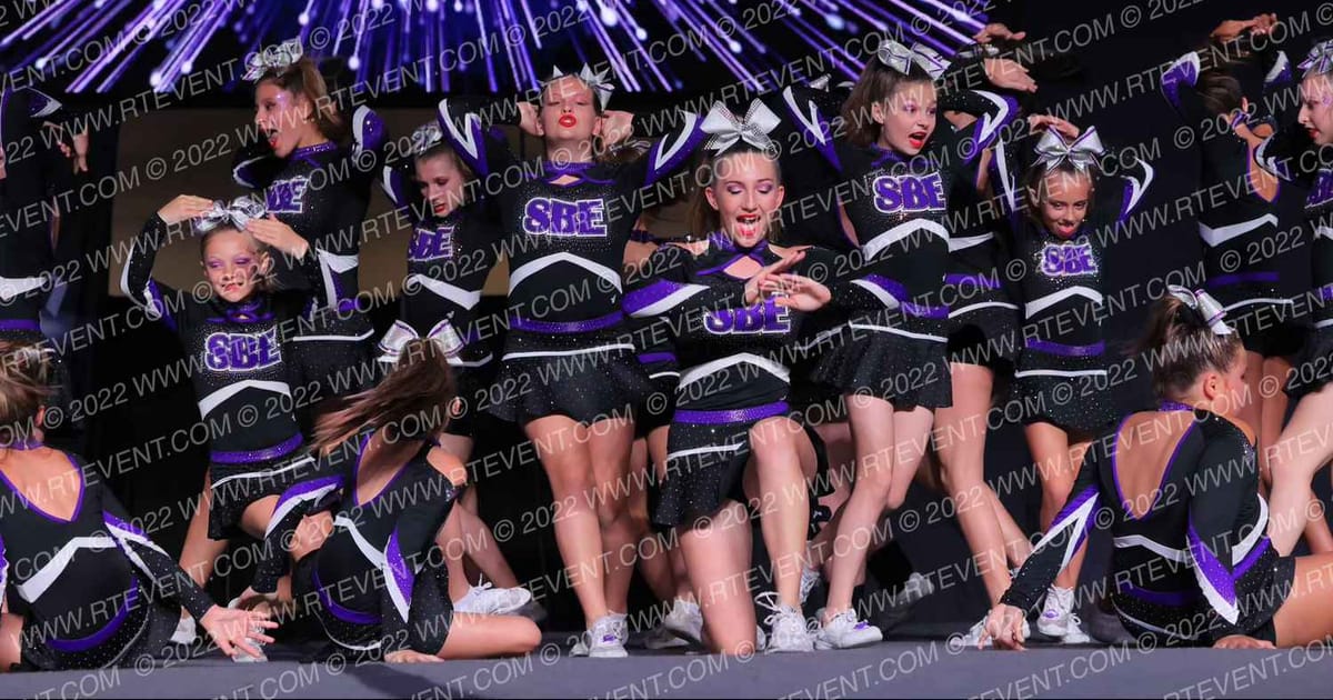 South Beauregard Elite Cheer Lady Lightning · All Star Worlds Hall A Thursday Photo