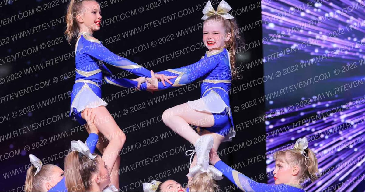 Gold Medal Gems Emeralds · All Star Worlds Hall A Thursday Photo
