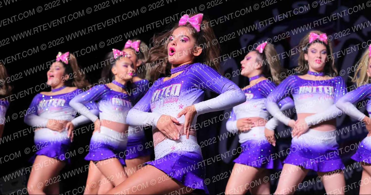 UNITED ROCK NATION ALL STARS Cover Girls · All Star Worlds Hall A Thursday Photo