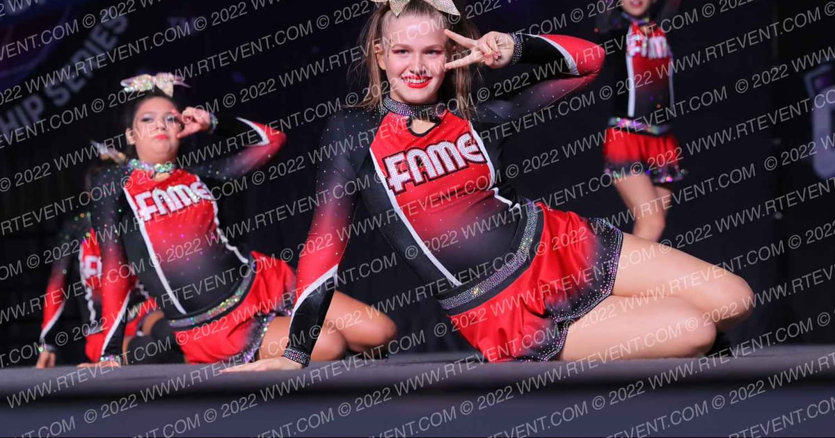 FAME All Stars BEACH Vixens · All Star Worlds Hall A Thursday Photo