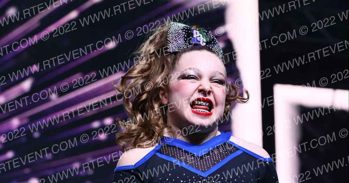 PLATINUM ATHLETICS CHEER PAC Elite · All Star Worlds Arena One Thursday Photo