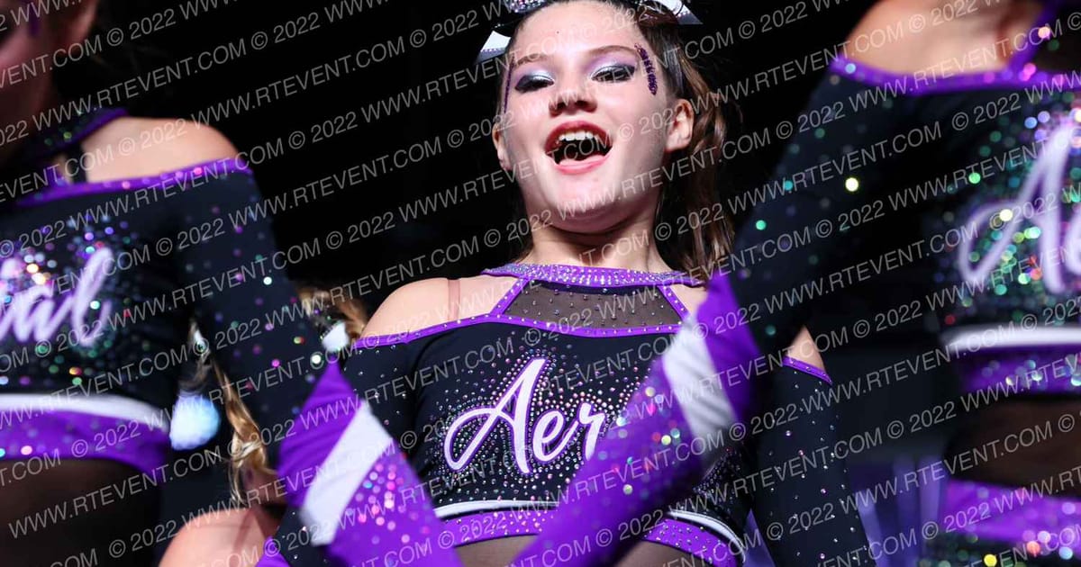 Aerial Elite Lady Smoke · All Star Worlds Hall C Friday