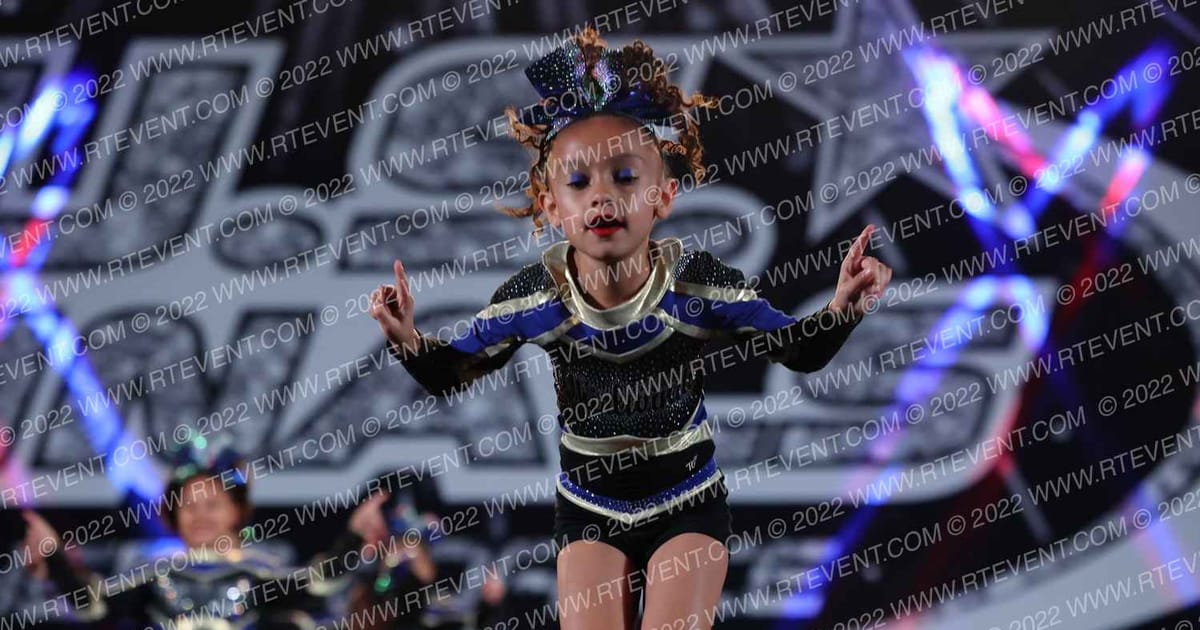 Tri-Town Competitive Cheerleading Whirlwinds · The US Finals Virginia Beach