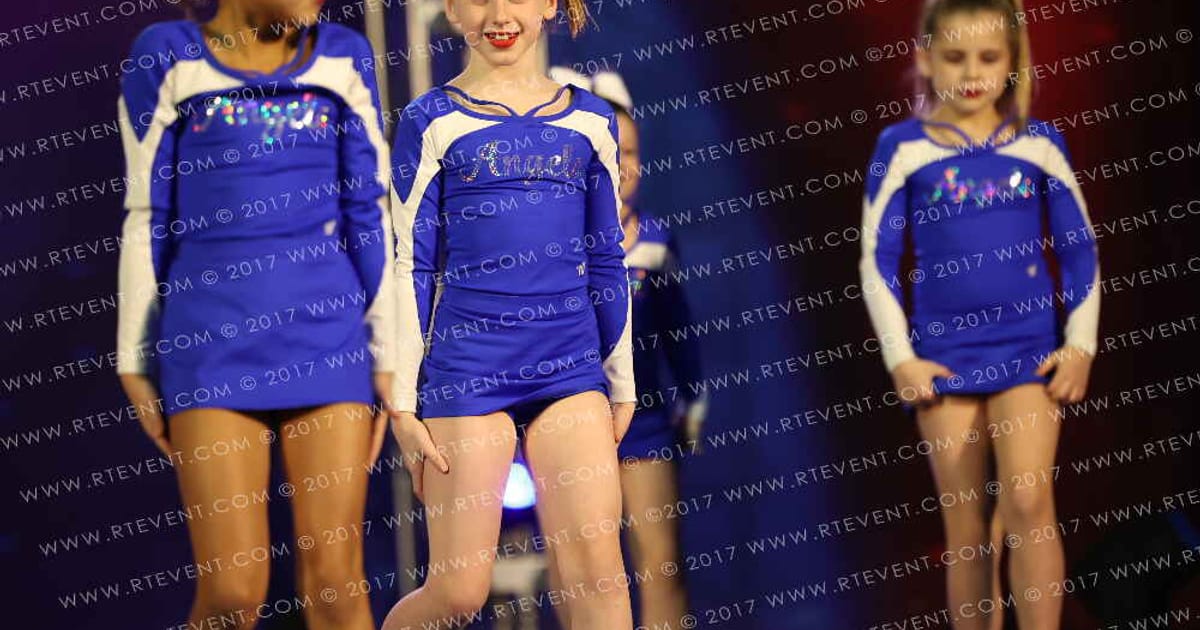 Cheer St Louis Soar · The American Gateway