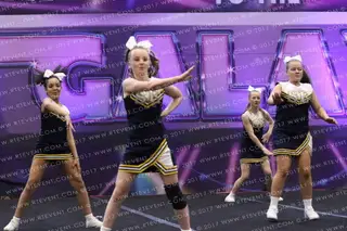 Spirit Eagles Cheerleaders Golden Eagles