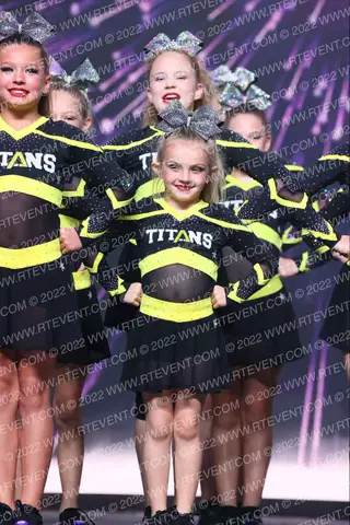 Titans Cheer Mayhem
