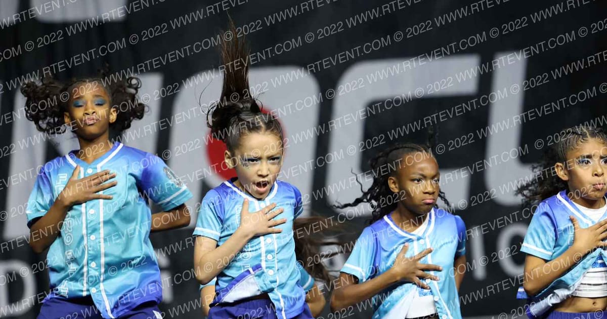 FRESNO ELITE SHOCKWAVE · The Pinnacle Cheerleading Championship