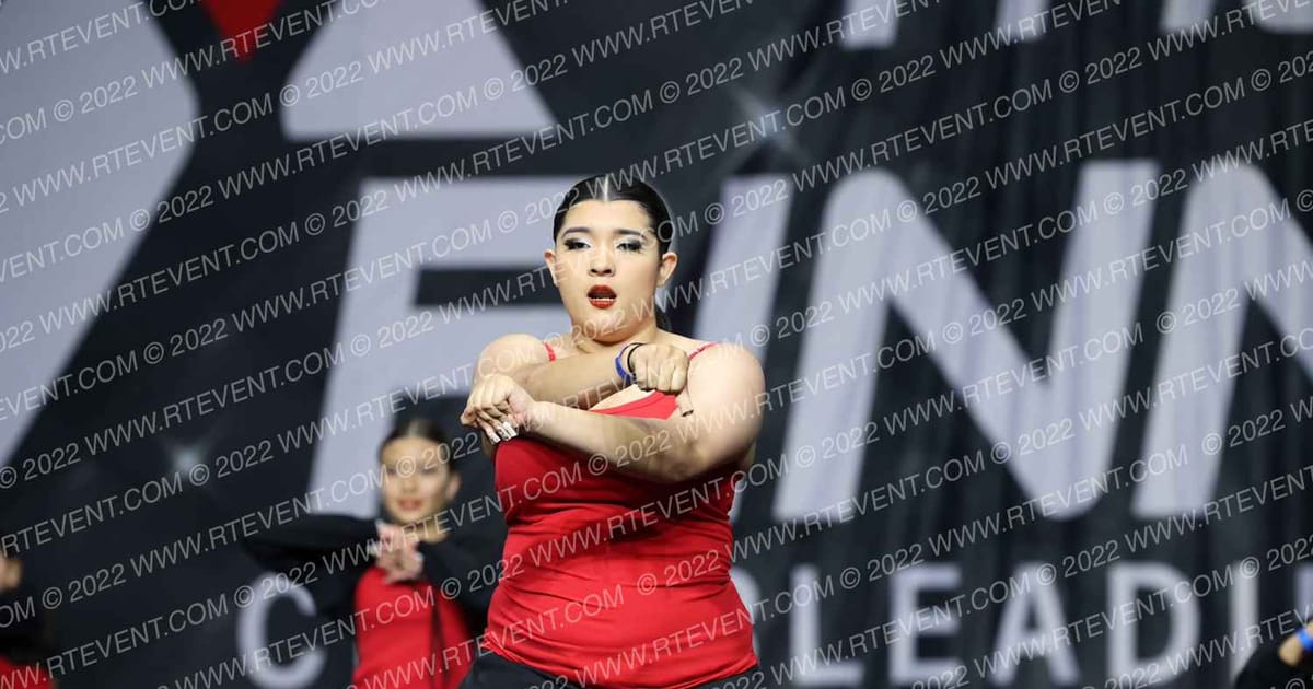 TOP CHEER ELITE SMOKY QUARTZ · The Pinnacle Cheerleading Championship