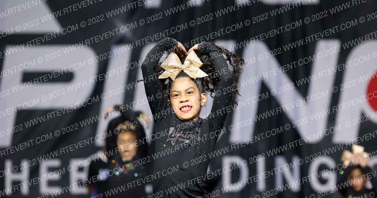 LIGHTNING ELITE HAILSTORM · The Pinnacle Cheerleading Championship