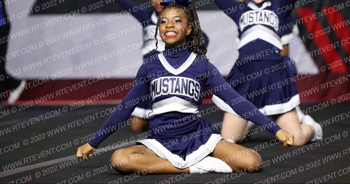 MEADOWS MIDDE SCHOOL · The Pinnacle Cheerleading Championship