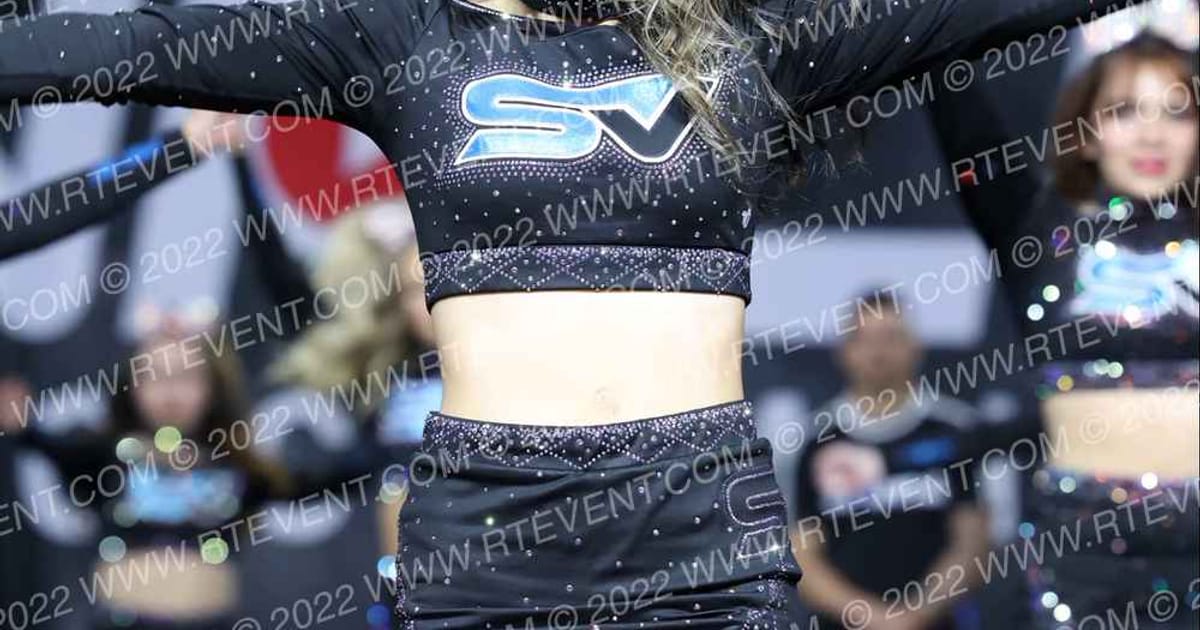SIERRA VISTA ELITE HOTSHOTS · The Pinnacle Cheerleading Championship