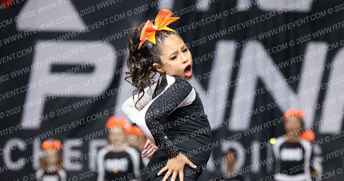 ONE DREAM QUEEN 4 · The Pinnacle Cheerleading Championship