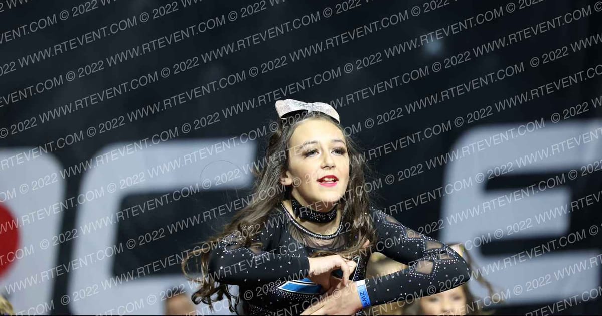 SIERRA VISTA ELITE EMBER · The Pinnacle Cheerleading Championship