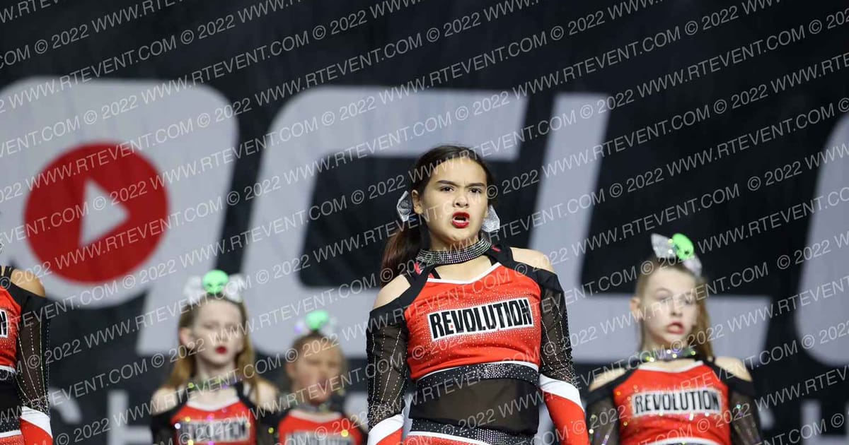 REVOLUTION SPORTS CENTER STARSTRUCK · The Pinnacle Cheerleading Championship